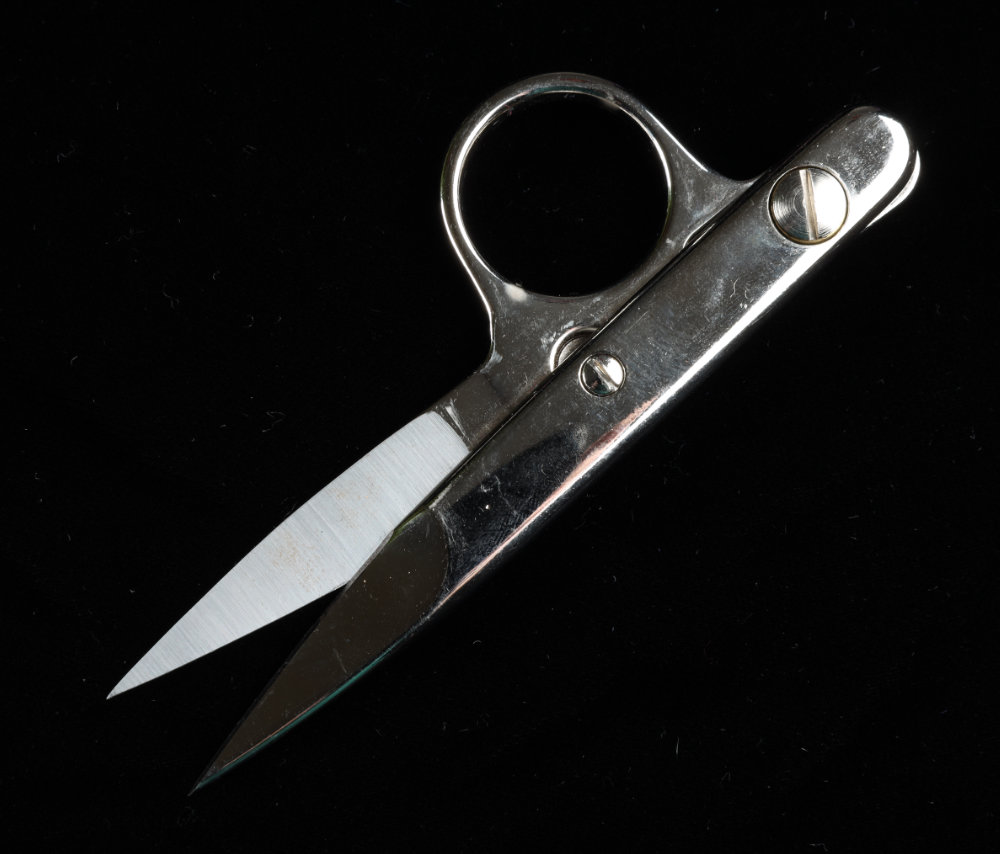 Thread Nippers BV4A1078 Small metal thread snips, snips, or nippers